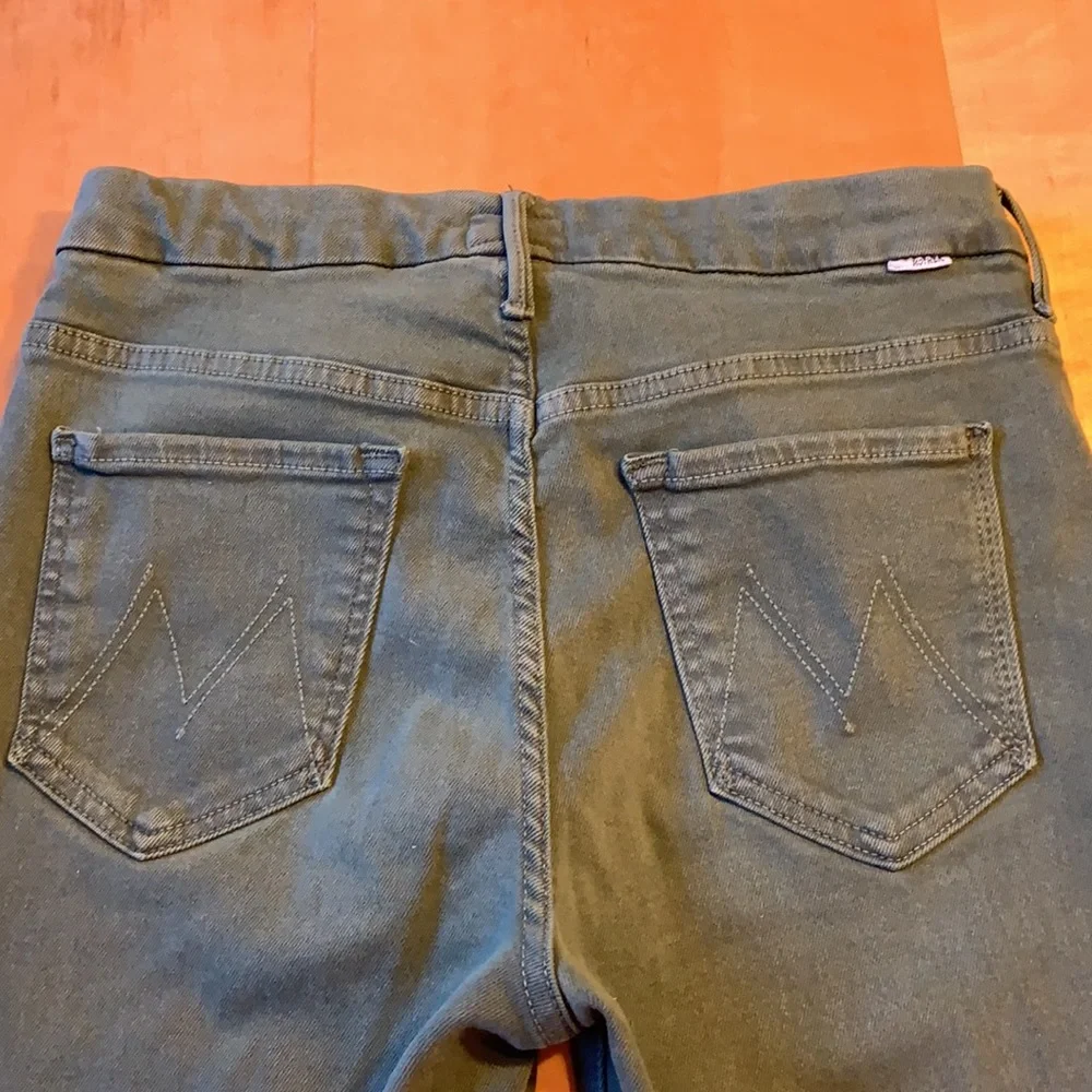 MOTHER High Rise Green Jeans - Picture 8 of 9